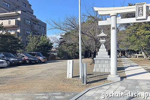和爾良神社(名古屋市名東区)参拝者駐車場