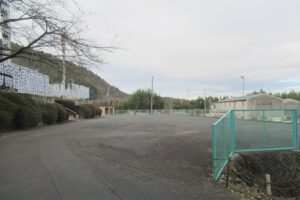 池原神社(岐阜県多治見市)鳥居前の駐車スペース