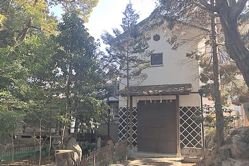 本土神社(岐阜県多治見市)宝物庫