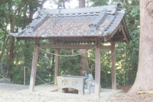 半月七社神社(愛知県大府市)手水舎