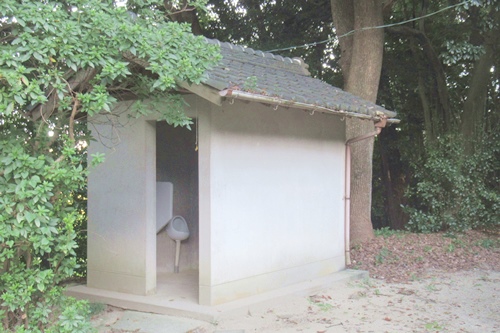 半月七社神社(愛知県大府市)トイレ