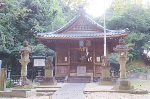 半月七社神社(愛知県大府市)拝殿